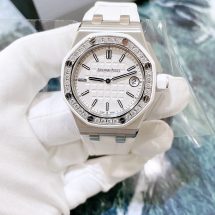 FB9E3941-EAD9-4B43-9238-0893C2426A5E